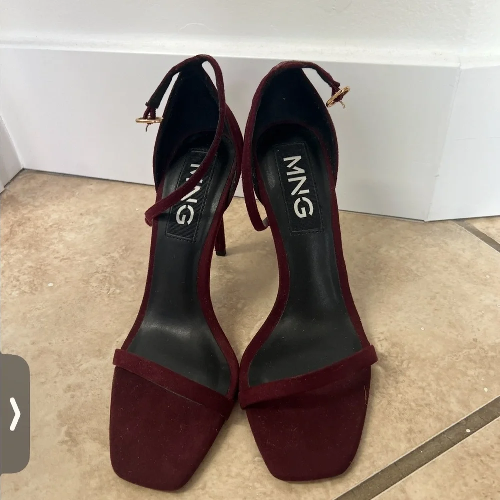 Mango size 37